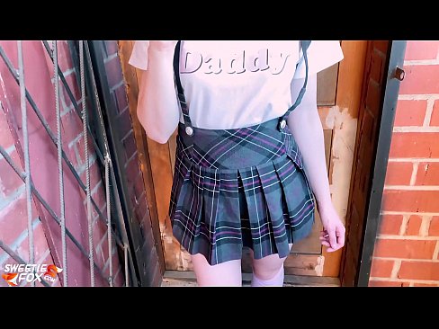❤️ Skolniece dziļi sūc savu locekli un nodarbību vietā dīdās. ️❌ Seks video pie mums ❌️